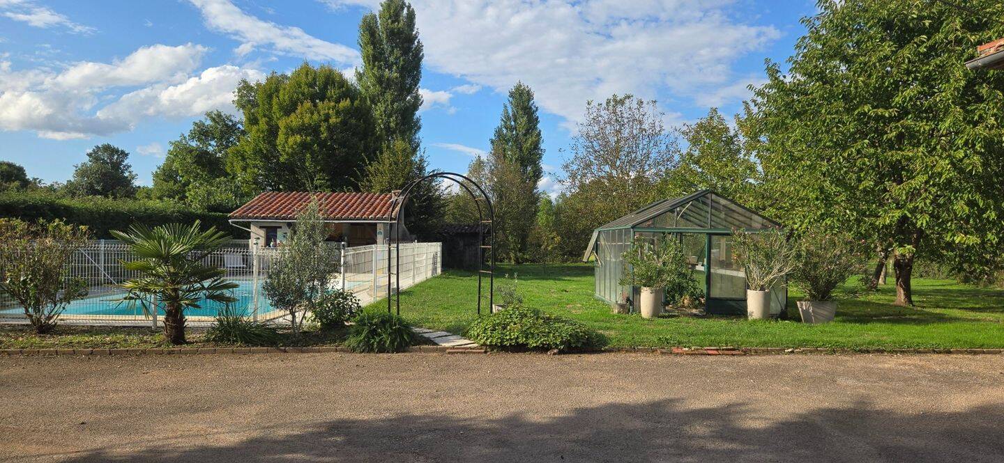 Maison à vendre, 127m², SAINT JEAN SUR VEYLE