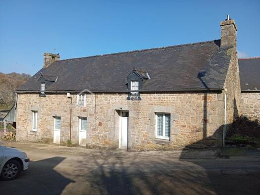 Maison à vendre 28 500 € 4 pièces 2 chambres 135 m² Saint-Servais 22160