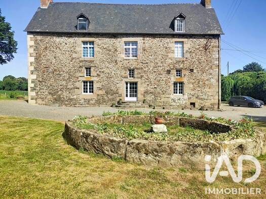 Demeure à vendre 448 000 € 8 pièces 7 chambres 286 m² 6 672 m² de terrain Dol-de-Bretagne 35120
