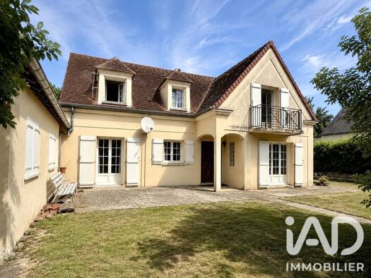 Maison à vendre 339 000 € 5 pièces 4 chambres 170 m² 3 042 m² de terrain Ablis 78660