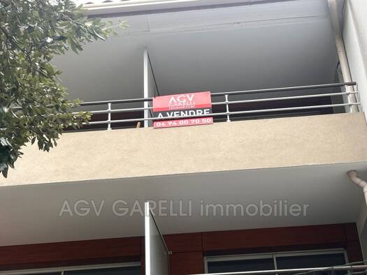 Appartement à vendre 185 000 € 2 pièces 1 chambre 40,15 m² Étage 3/3 Toulon 83000