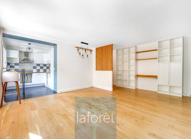 Appartement à vendre 465 000 € 3 pièces 2<br/>chambres 65 m²<br/>superficie 1/6<br/>étage Centre Ville-Gambetta Clichy 92110