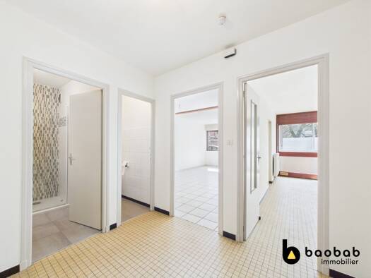 Appartement à vendre 139 900 € 1 pièce 47 m² RDC Chambéry 73000