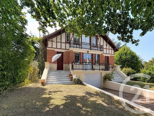 Maison à vendre 1 950 000 € 7 pièces 5 chambres 197,68 m² 466 m² de terrain Le Vésinet 78110