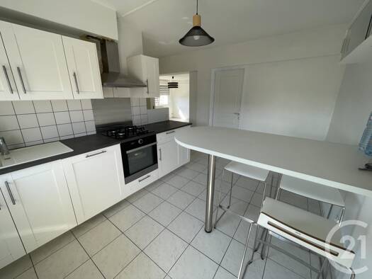 Appartement à louer 695 € 4 pièces 2 chambres 84,2 m² 1er étage Clouange 57185