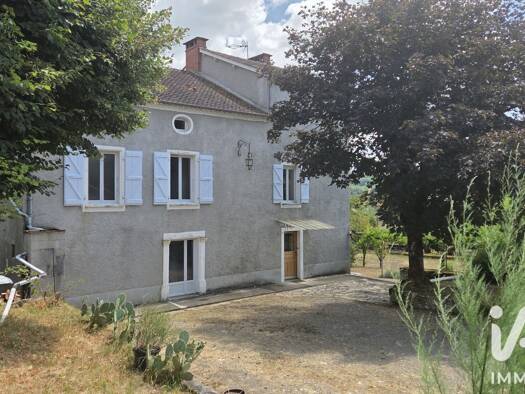 Maison à vendre 315 000 € 8 pièces 5 chambres 210 m² 3 900 m² de terrain Lissac-et-Mouret 46100