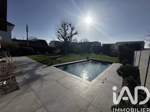 Maison à vendre 543 750 € 5 pièces 3 chambres 131 m² 828 m² de terrain Truchtersheim 67370