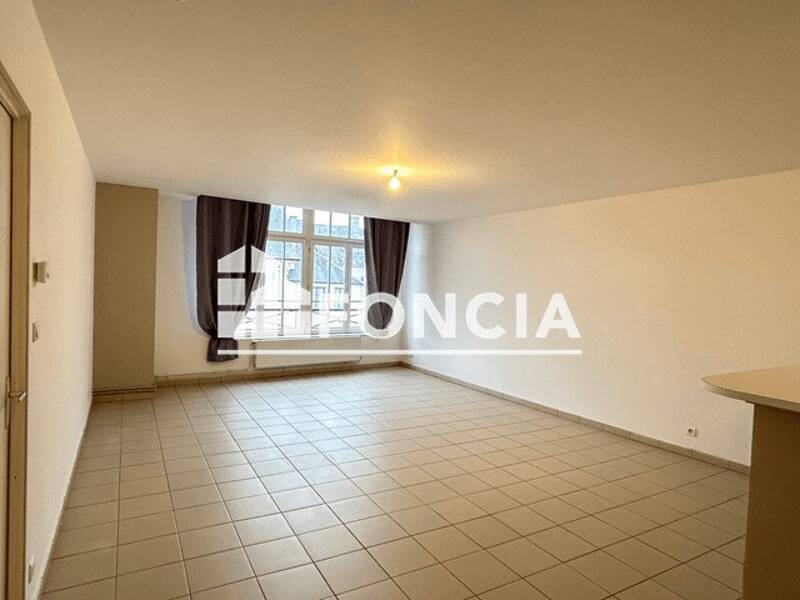 Maison à louer, 75m², BRUYERES ET MONTBERAULT