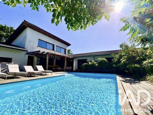Maison à vendre 860 000 € 7 pièces 4 chambres 200 m² 1 771 m² de terrain La Lesque Eysines 33320