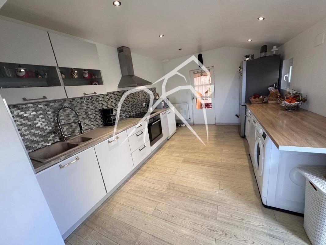 Maison à vendre, 110m², SAINT PIERRE DE VARENGEVILLE