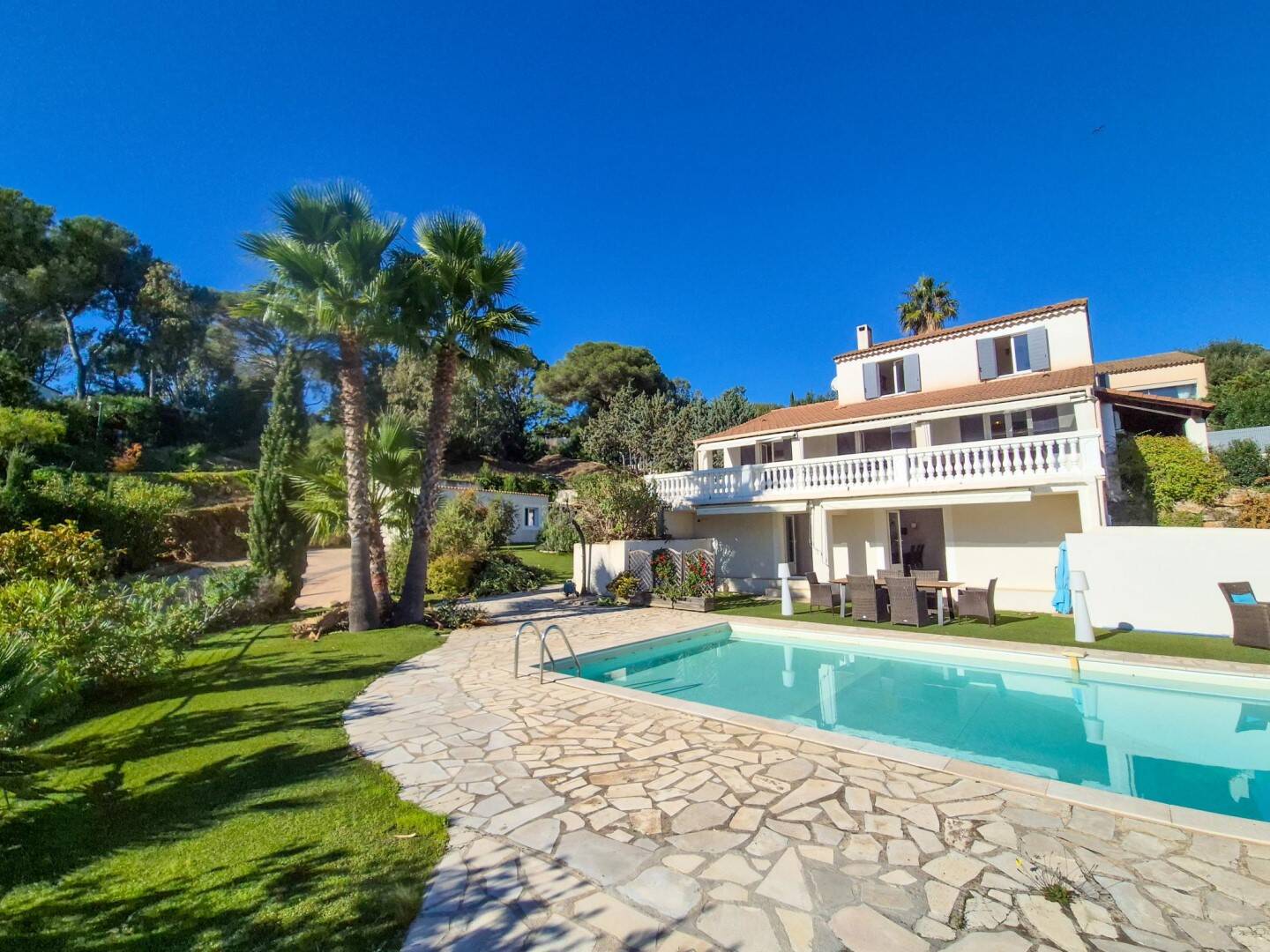 Maison à vendre, 224m², LA CROIX VALMER