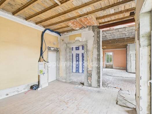 Duplex à vendre 118 000 € 1 pièce 87 m² Étage 1/2 Autres quartiers et hameaux Pont-Évêque 38780