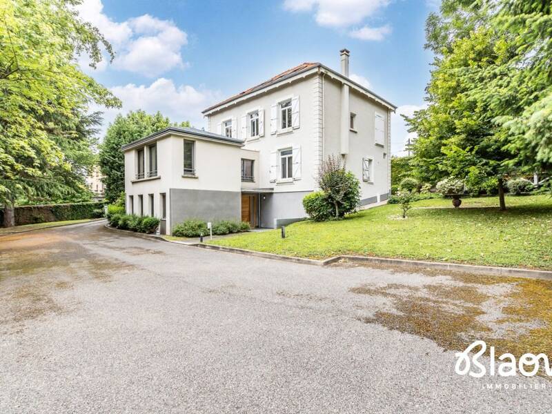 Maison à vendre, 345m², SAINT ETIENNE