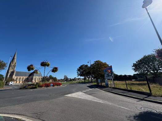 Appartement à vendre 326 900 € 5 pièces 3 chambres 108 m² RDC/2 Saint-Aubin-sur-Mer 14750