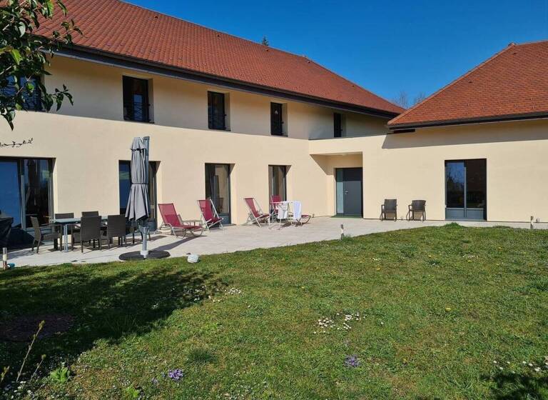Maison à louer 4 296 € 7 pièces 6<br/>chambres 350 m²<br/>superficie 04/07/2025<br/>disponibilité Glaisins Annecy-le-Vieux 74940