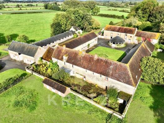 Ferme équestre à vendre 6 300 000 € 3 087 m² 690 000 m² de terrain Varaville 14390