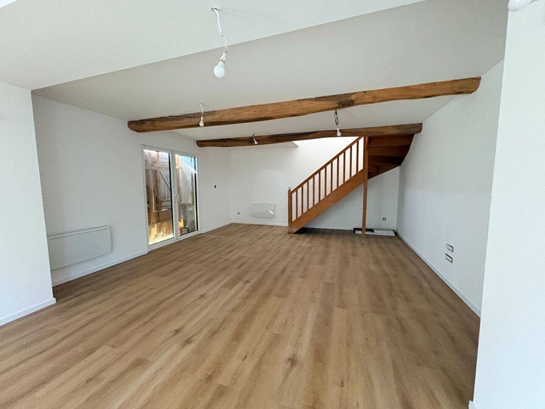 Maison à vendre, 160m², SAINT DIDIER SUR CHALARONNE