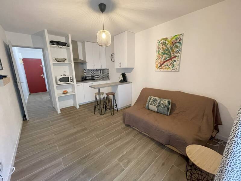 Maison à louer, 20m², BORMES LES MIMOSAS