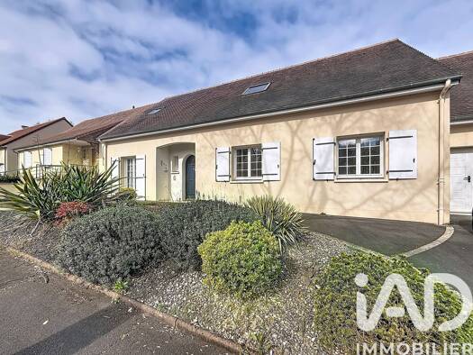 Maison à vendre 328 000 € 6 pièces 5 chambres 135 m² 459 m² de terrain Université-Ribay-Ardriers Le Mans 72000