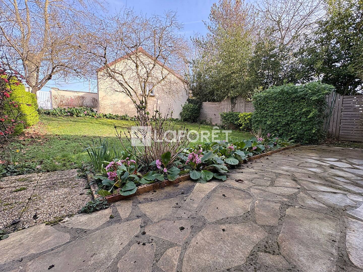 Maison à vendre, 130m², JUZIERS