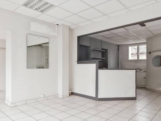 Local commercial à vendre 108 000 € 38 m² de surface de vente Centre Saint-Pierre-des-Corps 37700