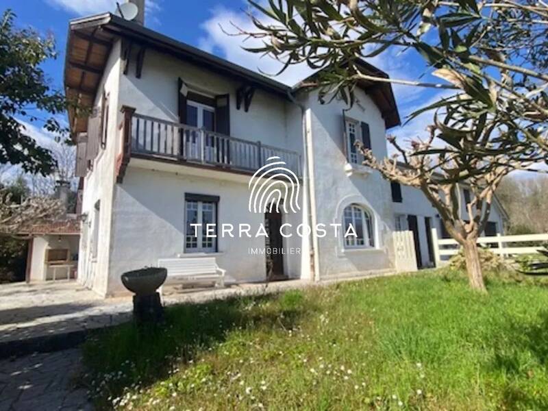 Maison à vendre, 141m², PEYREHORADE