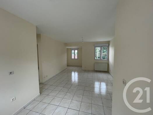 Maison à louer 940 € 3 pièces 2 chambres 43,3 m² Savigny-sur-Orge 91600
