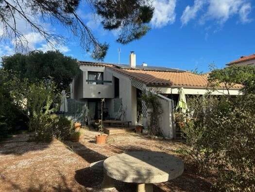 Villa en viager occupé Bouquet 369 500 € 6 pièces 4 chambres 178,1 m² 791 m² de terrain Les Remparts-Lunette Perpignan 66100