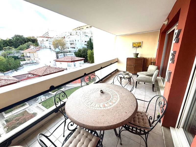 Maison à louer, 70m², MARSEILLE 6E