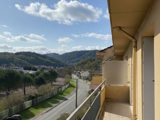 Appartement à vendre 55 000 € 2 pièces 1 chambre 46 m² Étage 3/3 Nord Decazeville 12300