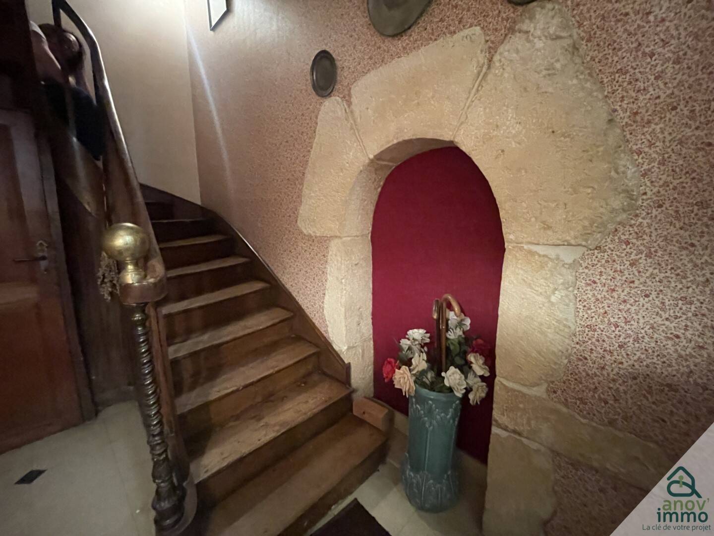 Maison à vendre, 337m², VILLEBOIS LAVALETTE