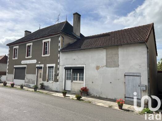 Maison à vendre 50 000 € 8 pièces 4 chambres 178 m² 577 m² de terrain Le Pin 03130