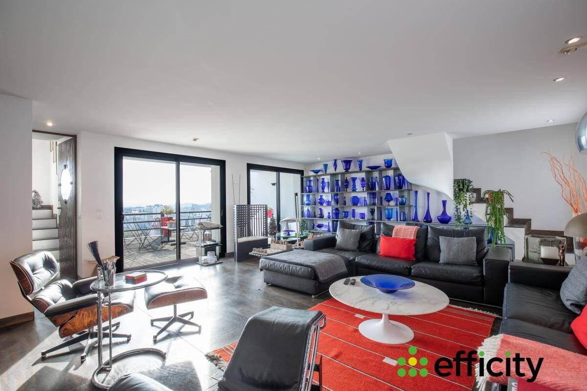 Maison à vendre, 360m², SURESNES