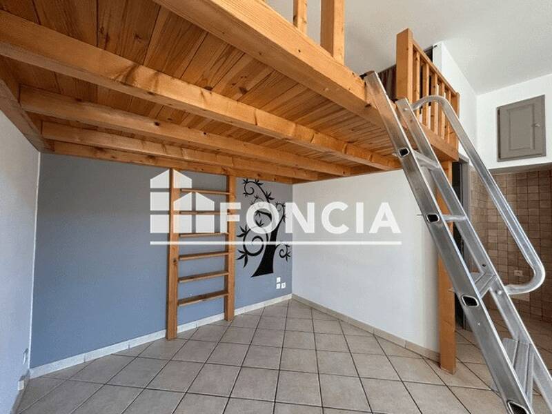 Maison à louer, 35m², SEPTEMES LES VALLONS