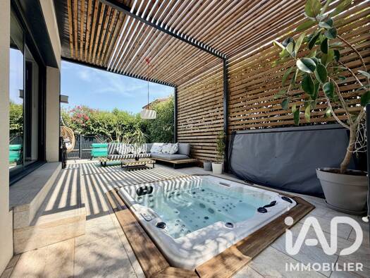Maison de plain-pied à vendre 330 000 € 3 pièces 2 chambres 90 m² 350 m² de terrain Ouest Bompas 66430