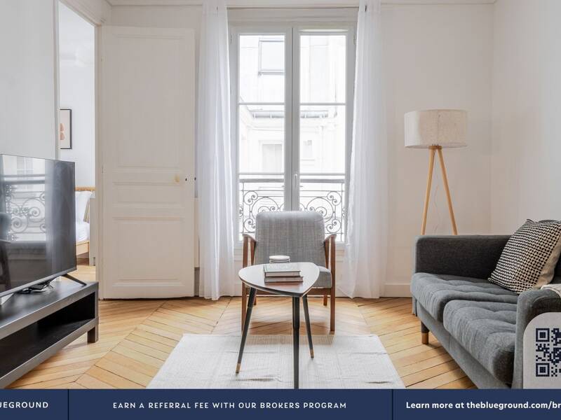 Maison à louer, 58m², PARIS 16E