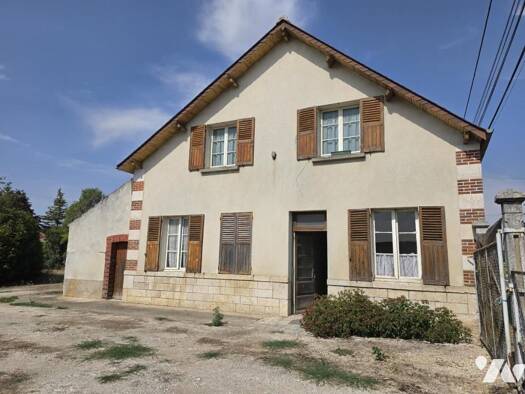 Maison à vendre 111 300 € 5 pièces 3 chambres 103 m² 1 500 m² de terrain Treilles-en-Gâtinais 45490