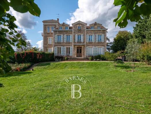 Appartement à vendre 450 000 € 5 pièces 2 chambres 139,7 m² RDC/3 Chazay-d'Azergues 69380