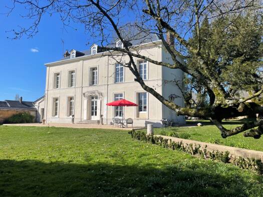 Villa à vendre 556 000 € 13 pièces 7 chambres 243 m² 4 946 m² de terrain Lyons la Foret 27480