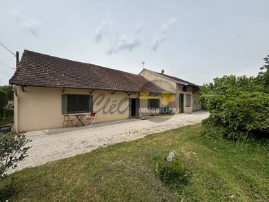 Maison de plain-pied à vendre 180 000 € 4 pièces 2 chambres 128 m² 3 262 m² de terrain Pierre de Bresse 71270