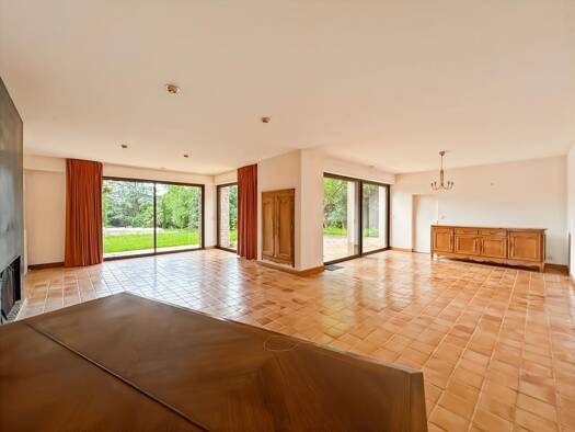 Maison à vendre 367 500 € 6 pièces 5 chambres 208 m² 4 780 m² de terrain Ombrée d'Anjou 49420