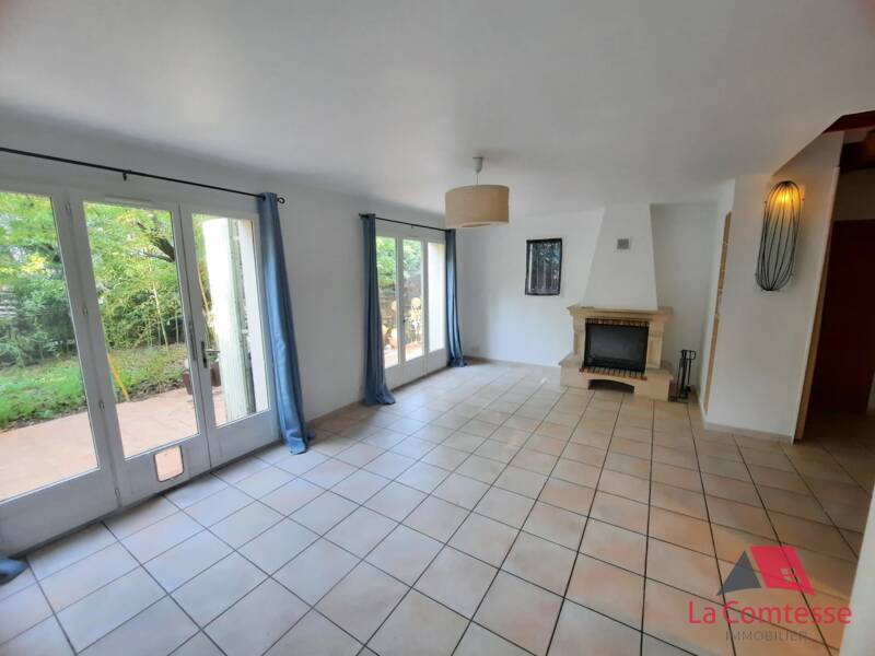 Maison à louer, 85m², MARSEILLE 8E