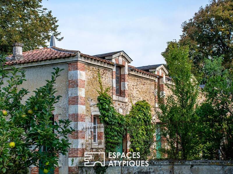 Maison à vendre, 482m², TALMONT SAINT HILAIRE