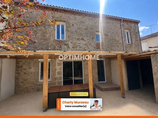 Maison à vendre 189 000 € 6 pièces 4 chambres 146 m² 164 m² de terrain Saint-Laurent-sur-Sèvre 85290