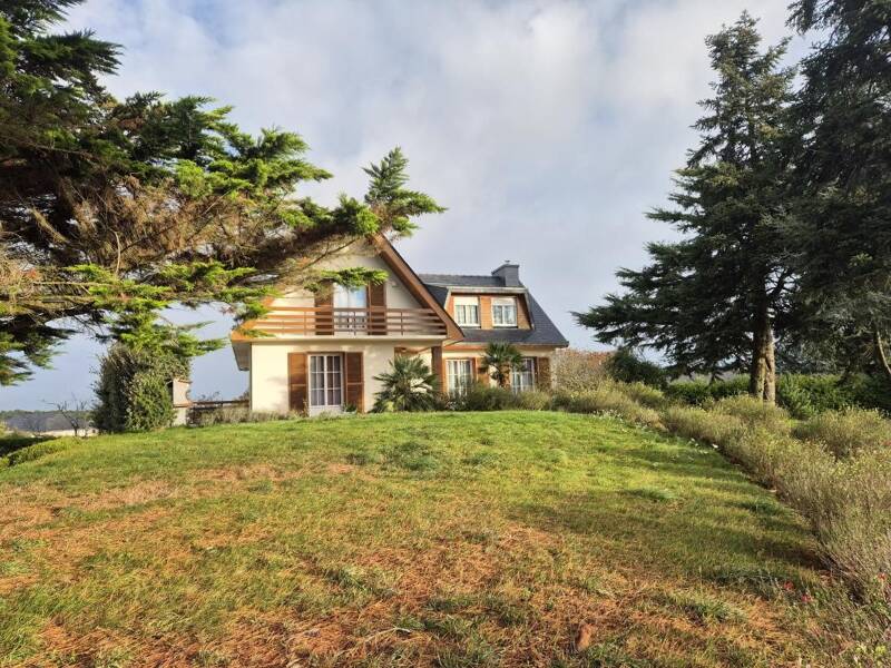 Maison à vendre, 184m², SAINT JACUT LES PINS