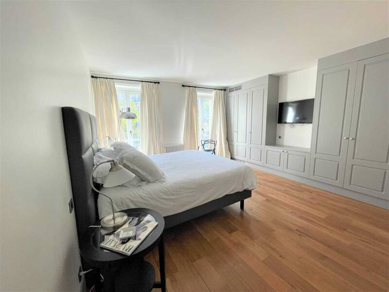 Maison à louer, 175m², PARIS 17E