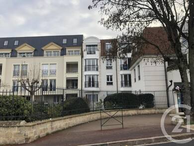 Appartement à louer 707 € 1 pièce 37 m² 2ème étage L Isle Adam 95290