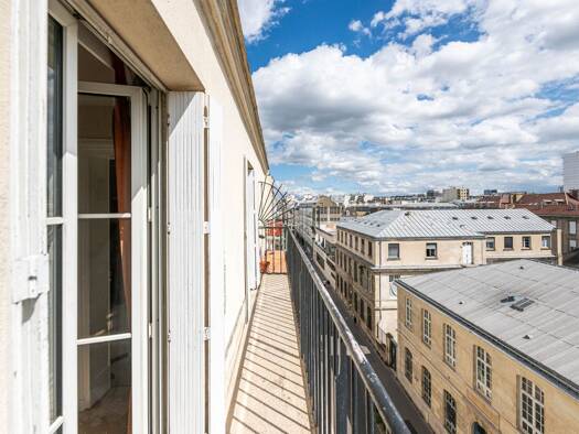 Appartement à vendre 728 000 € 3 pièces 2 chambres 80 m² Étage 5/5 Aligre-Gare de Lyon Paris 12ème arrondissement 75012