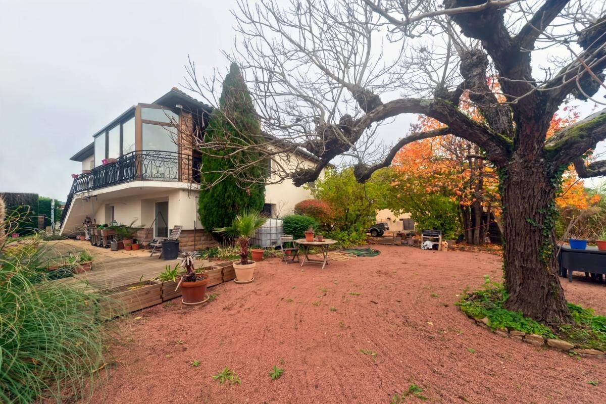 Maison à vendre, 157m², CRECHES SUR SAONE