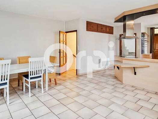 Duplex à vendre 139 000 € 3 pièces 2 chambres 81 m² Ruoms 07120